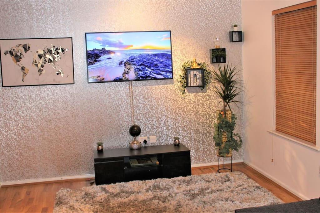 Lovely Modern Apartment Close To Town Centre Lexden Buitenkant foto